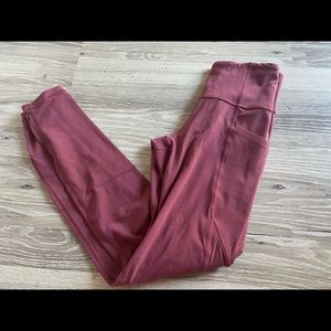 ATHLETA XS Stash pocket Salutation Tight Workout Athletic Women’s leggings full